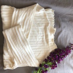 White high-neck long sleeve tee